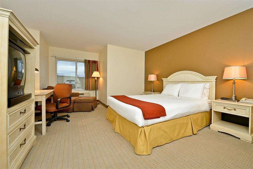 Holiday Inn Effingham By Ihg Buitenkant foto